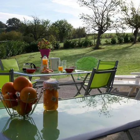 Lassegues Holiday home Castetner