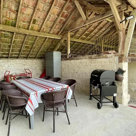 Lassegues Semesterbostad *