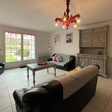 Lassegues Semesterbostad *